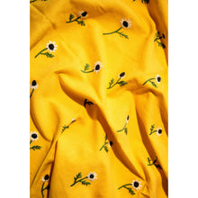 Load image into Gallery viewer, Manzanilla Mustard Rectangular Tablecloth