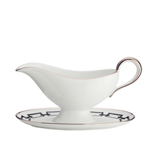 Load image into Gallery viewer, Catene Nero Gravy Boat