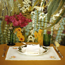 Load image into Gallery viewer, Ottomane Carnation Placemat, Set of 4