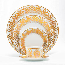Load image into Gallery viewer, Oasis White and Gold Dinner Plate
